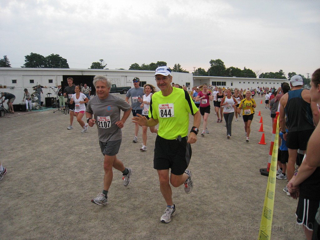 Solstice 10K 2010-06 0185.jpg - The 2010 running of the Northville Michigan Solstice 10K race. Six miles of heat, humidity and hills.